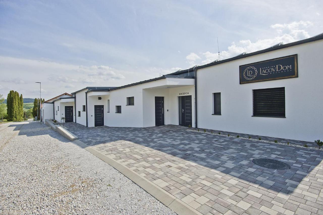 Lacov Dom Apartment *